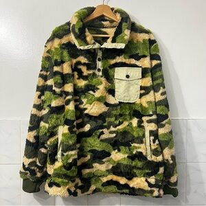 Men’s Wildlife Military Army Camo Sherpa Pullover Oversized Sweater Jacket Large
